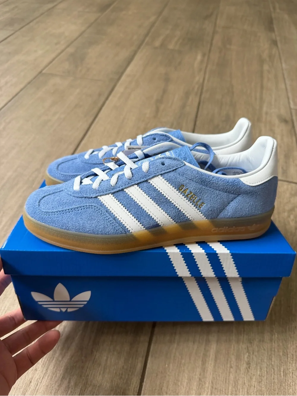 adidas lace closure